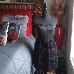 Darling little Black Dress (Snap)